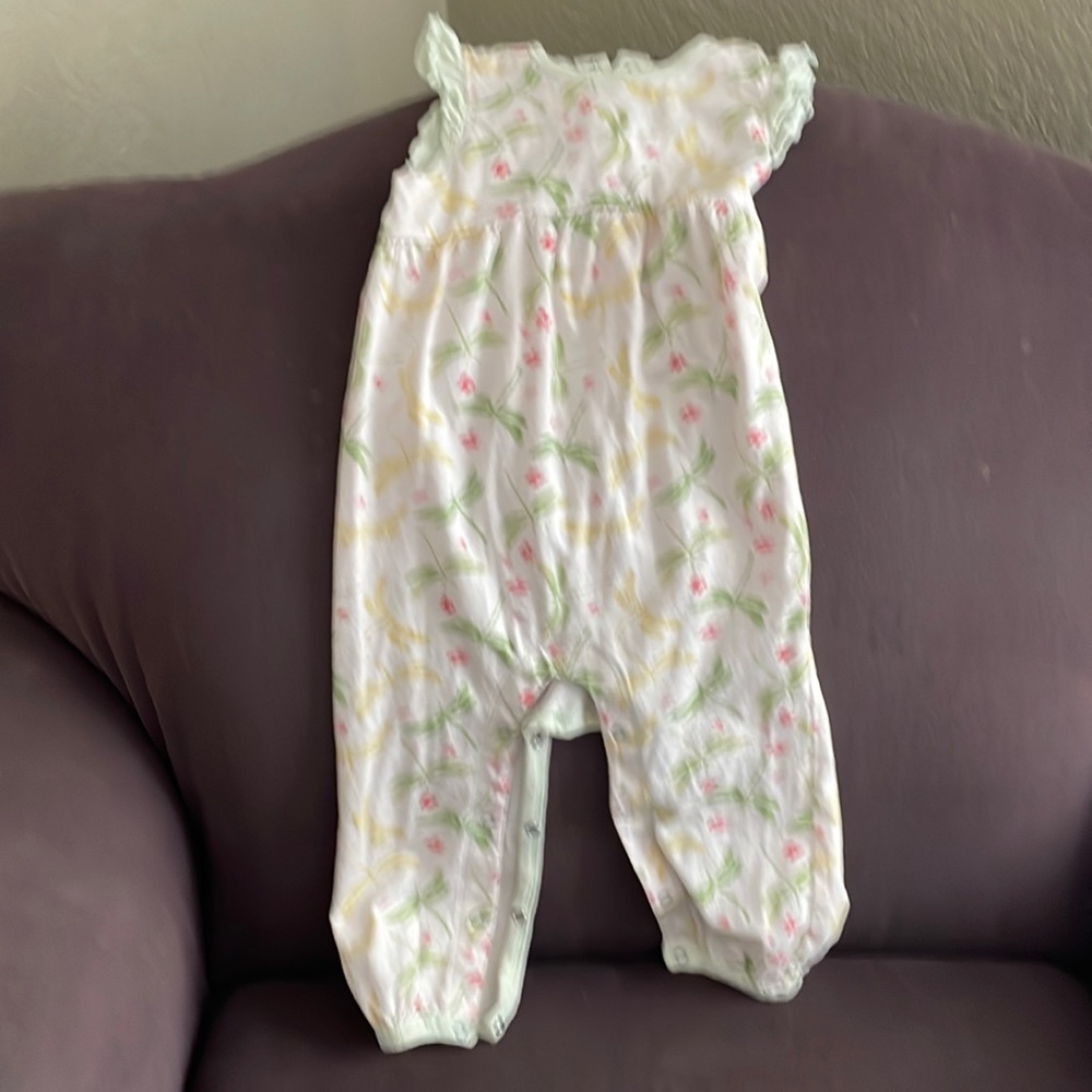 One piece baby outfit